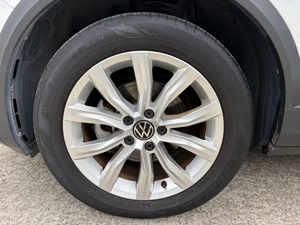 Volkswagen T-Roc — миниатюра 23