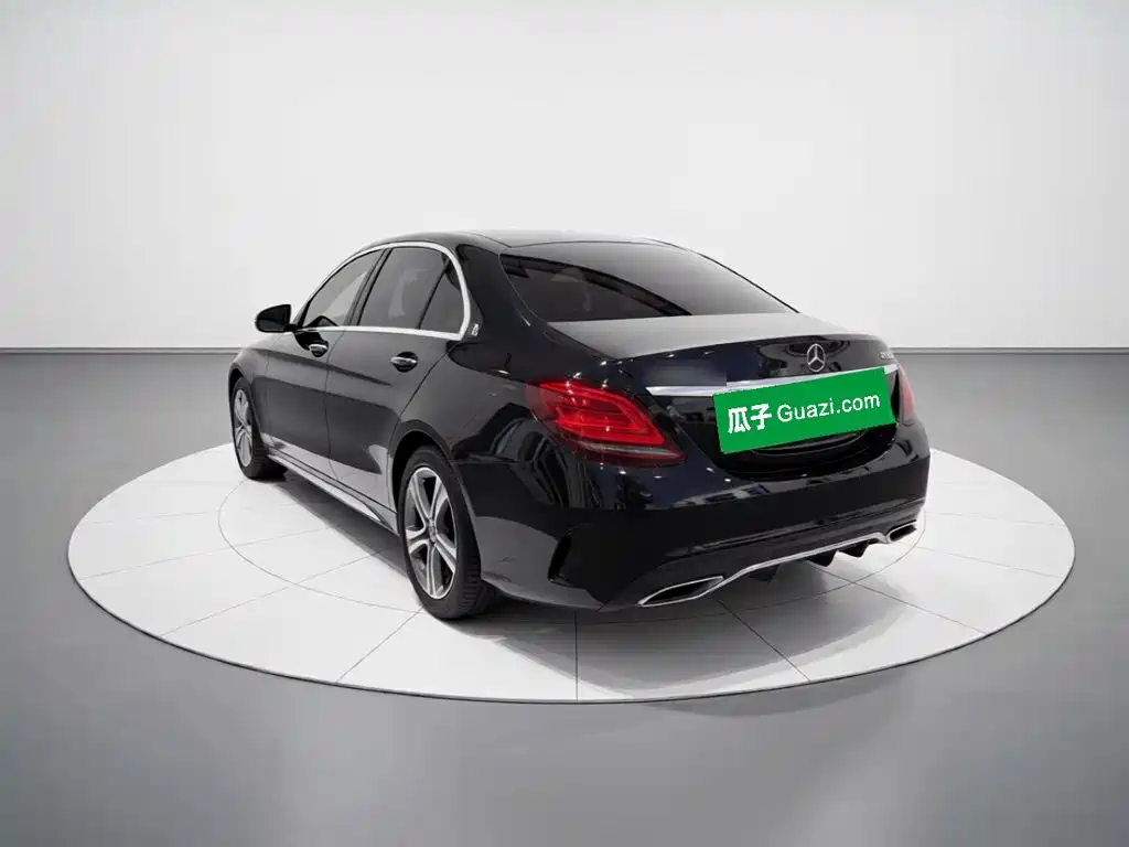 Mercedes-Benz C-Class — миниатюра 4