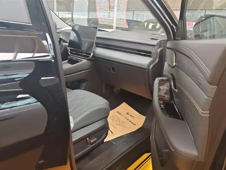 JETOUR X90 C-DM 2025 7 мест