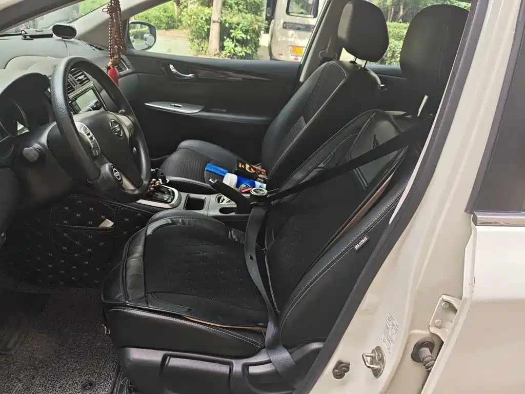 Nissan Tiida — миниатюра 14