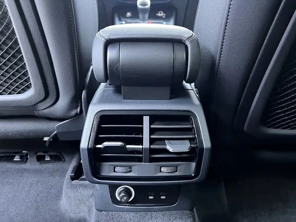 Audi Q3 Sportback — миниатюра 14