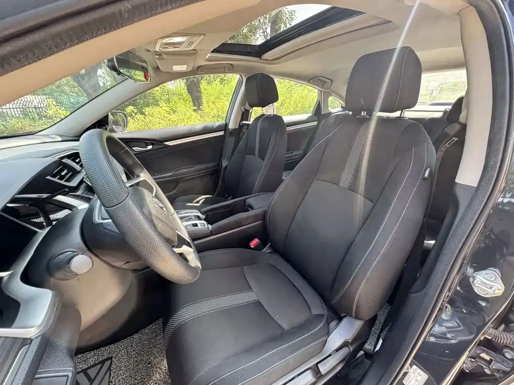 Honda Civic — миниатюра 9