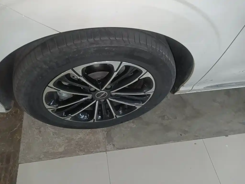 Roewe iMAX8 — миниатюра 23