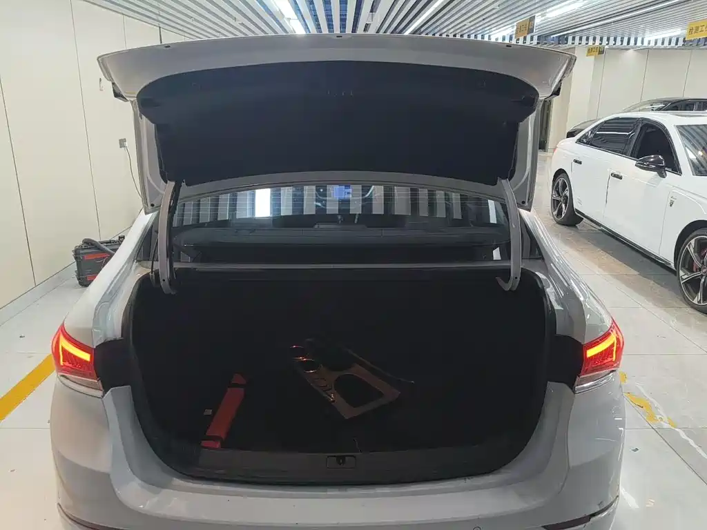 Buick Excelle — миниатюра 19