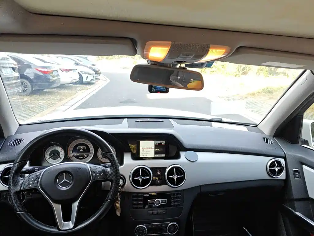 Mercedes-Benz GLK-Class — миниатюра 10