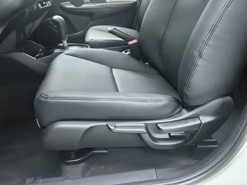 Honda Fit — миниатюра 20