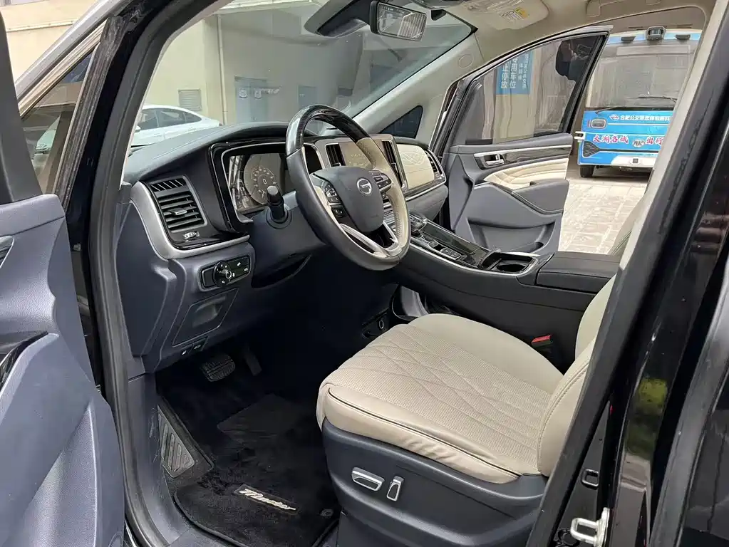 GAC Motor Trumpchi M8 - фото 6