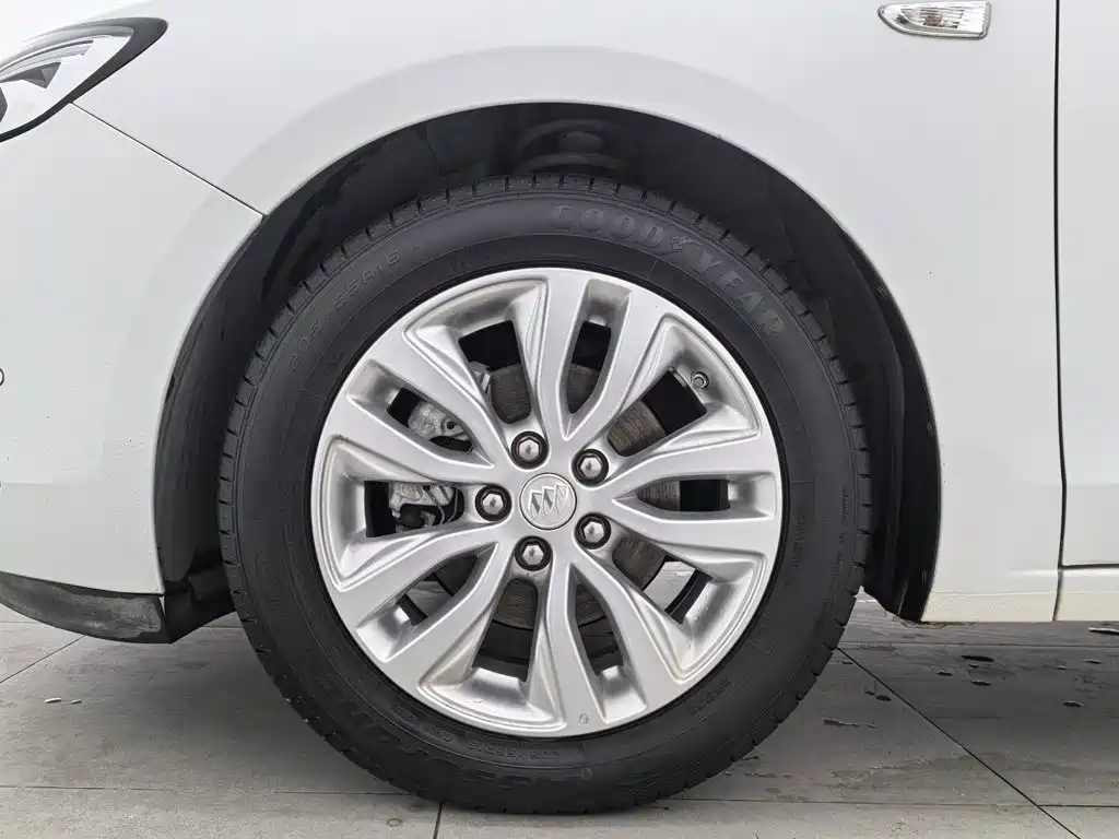 Buick Excelle — миниатюра 17
