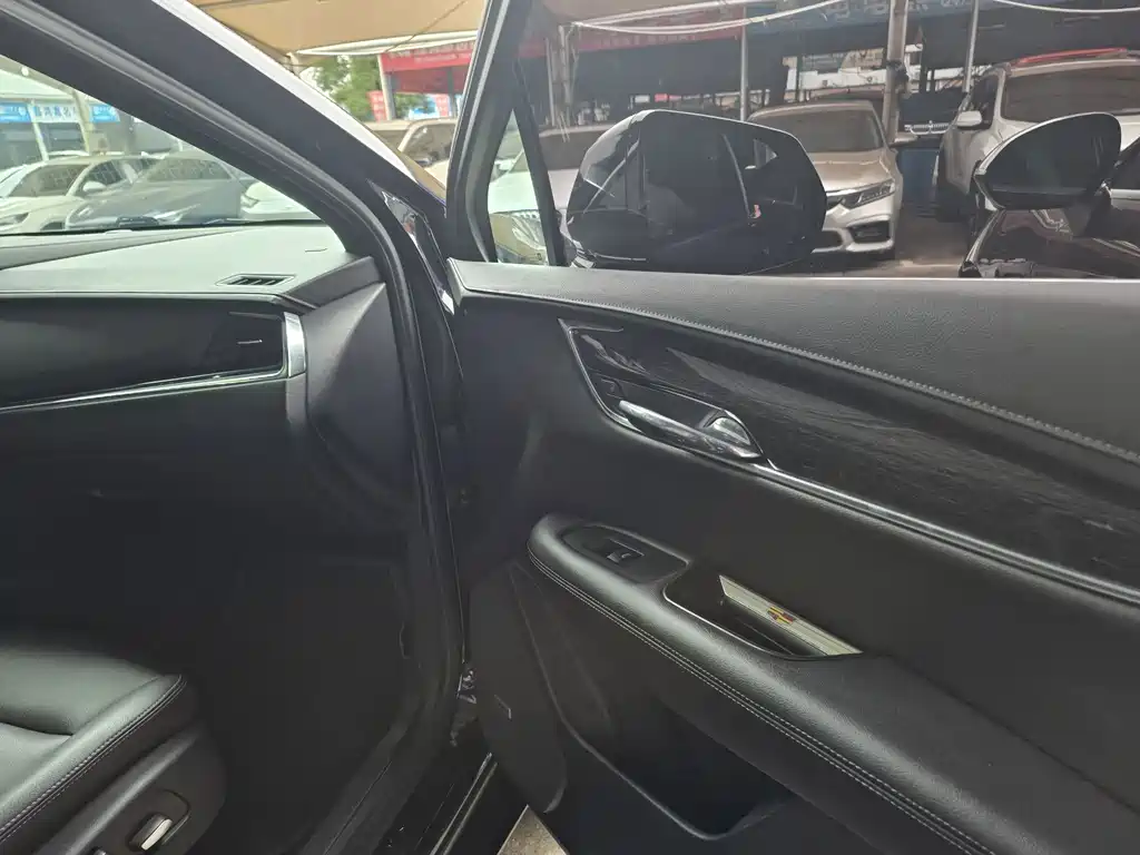 Cadillac XT5 — миниатюра 21