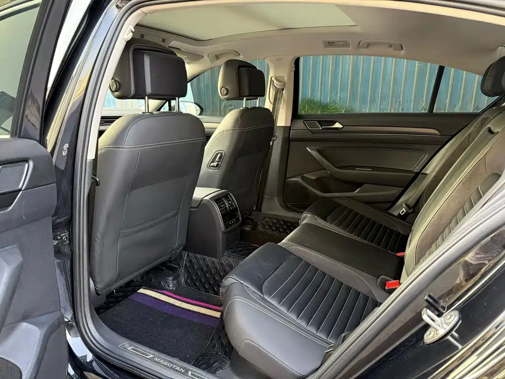 Volkswagen Magotan 330TSI DSG Leading Type, фото 5