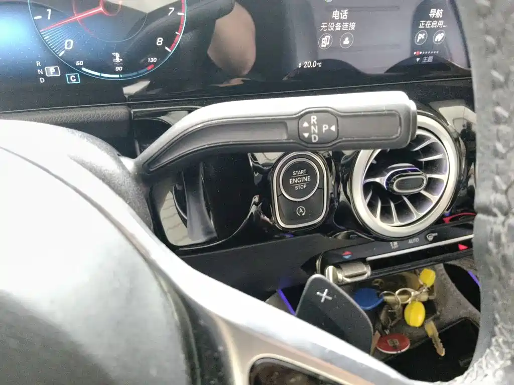 Mercedes-Benz GLA — миниатюра 7
