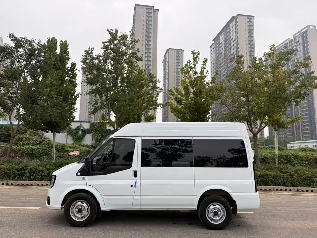 JMC JMC Fushun — миниатюра 6