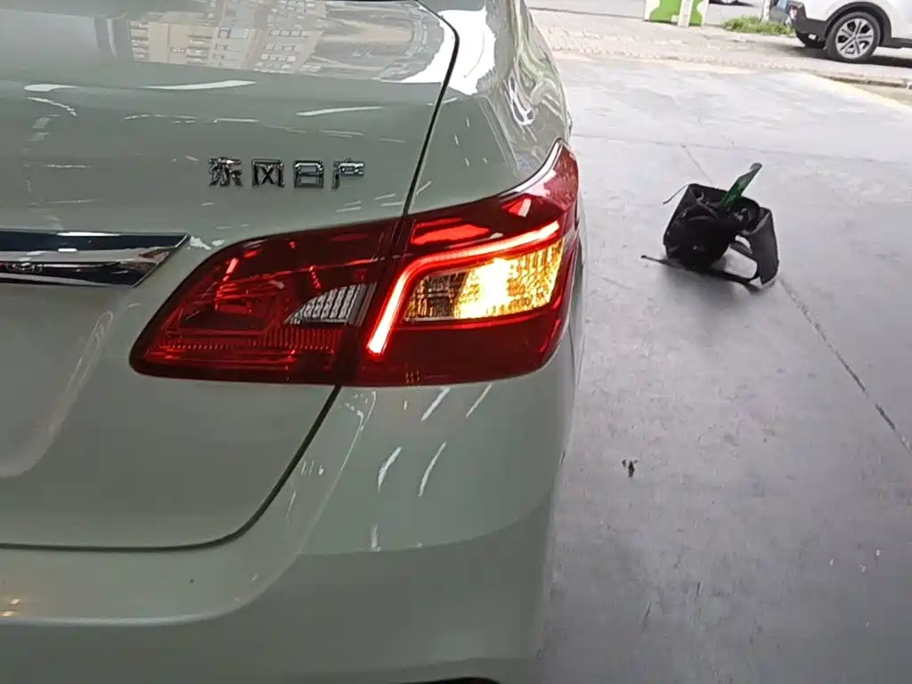 Nissan Sylphy — миниатюра 8