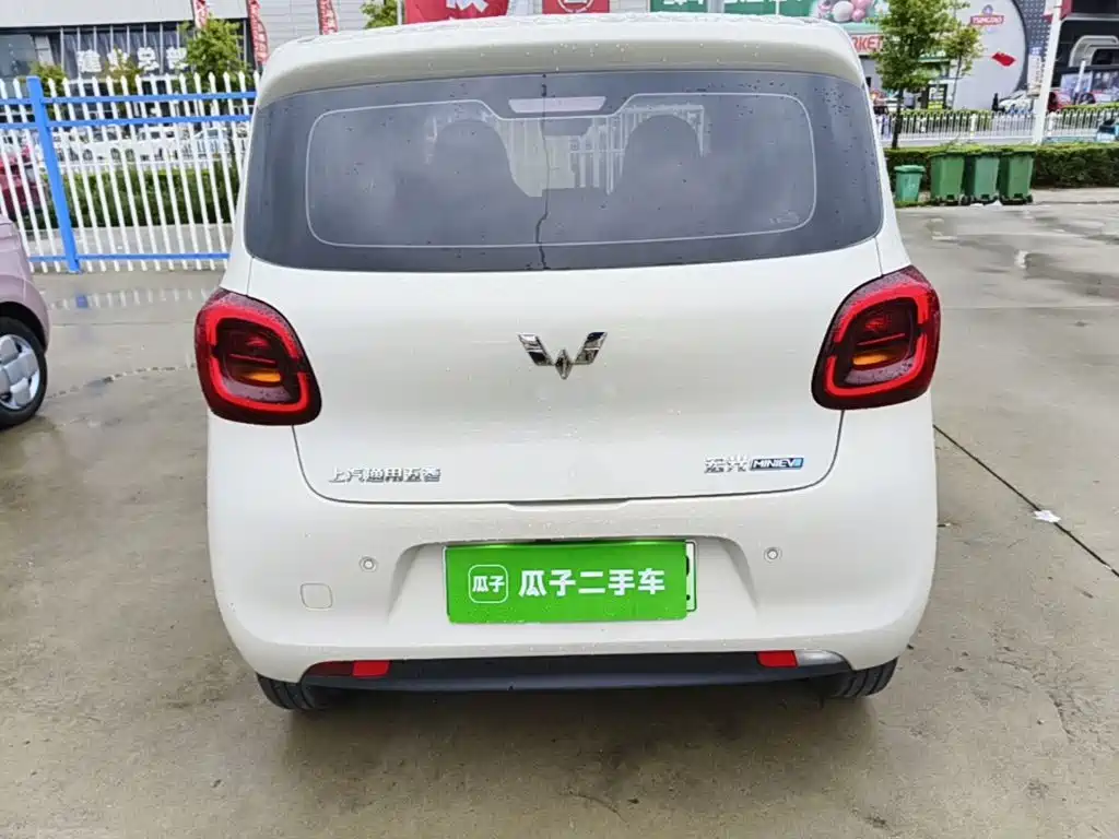 Wuling MINIEV — миниатюра 6