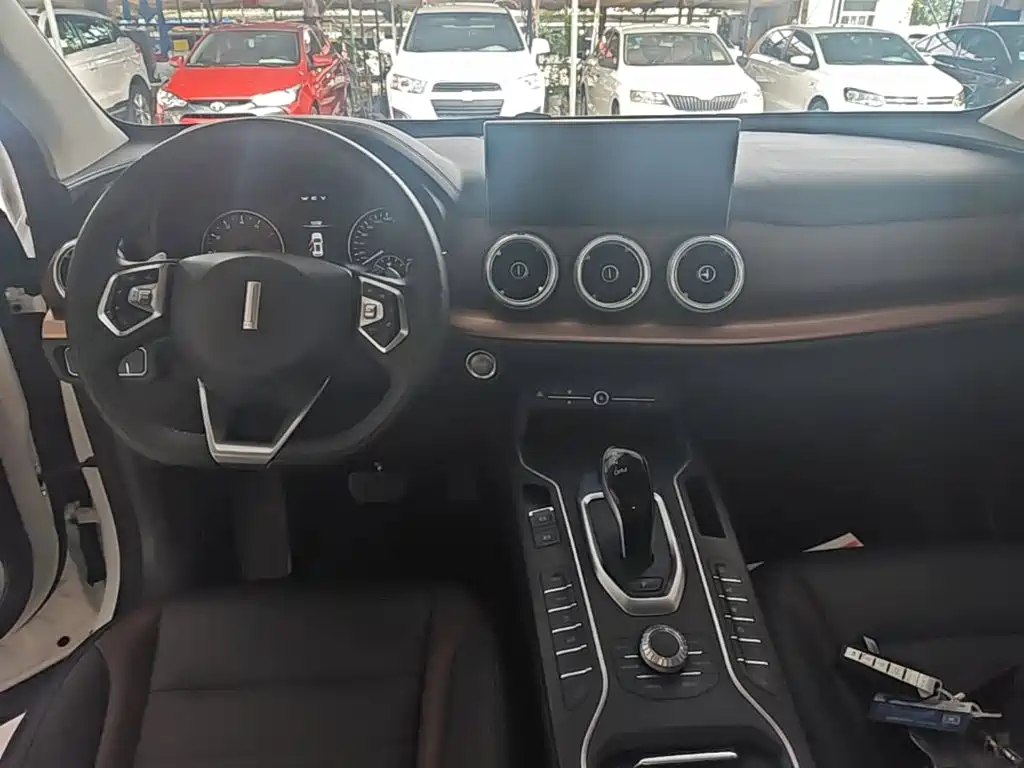 Wey Wey VV5 — миниатюра 10