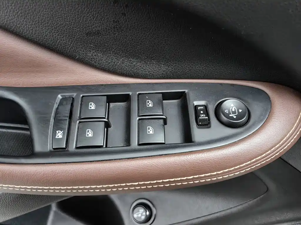 Buick Envision Plus — миниатюра 9