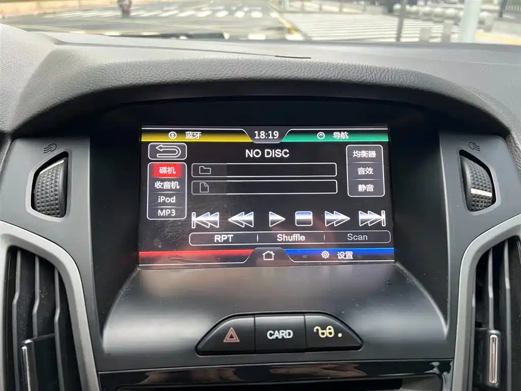 Ford Focus 2012 1.6L AT Comfort