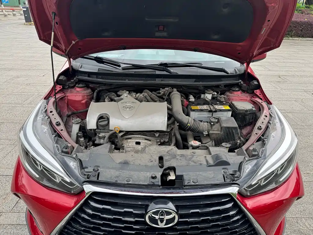 Toyota Yaris L - фото 13