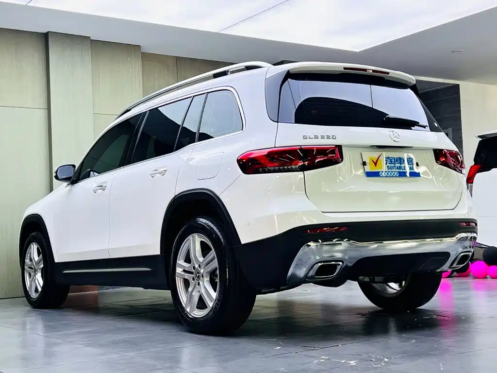 Mercedes-Benz GLB — миниатюра 6
