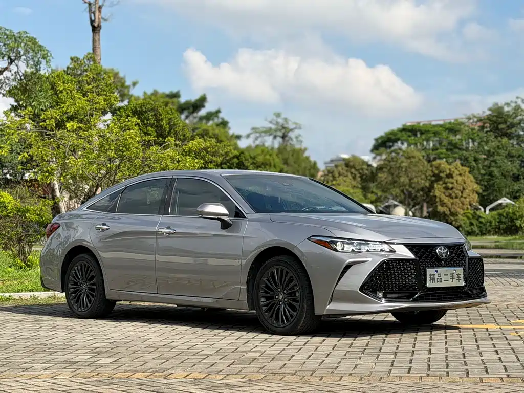 Toyota Avalon 2022 2.0L XLE Premium