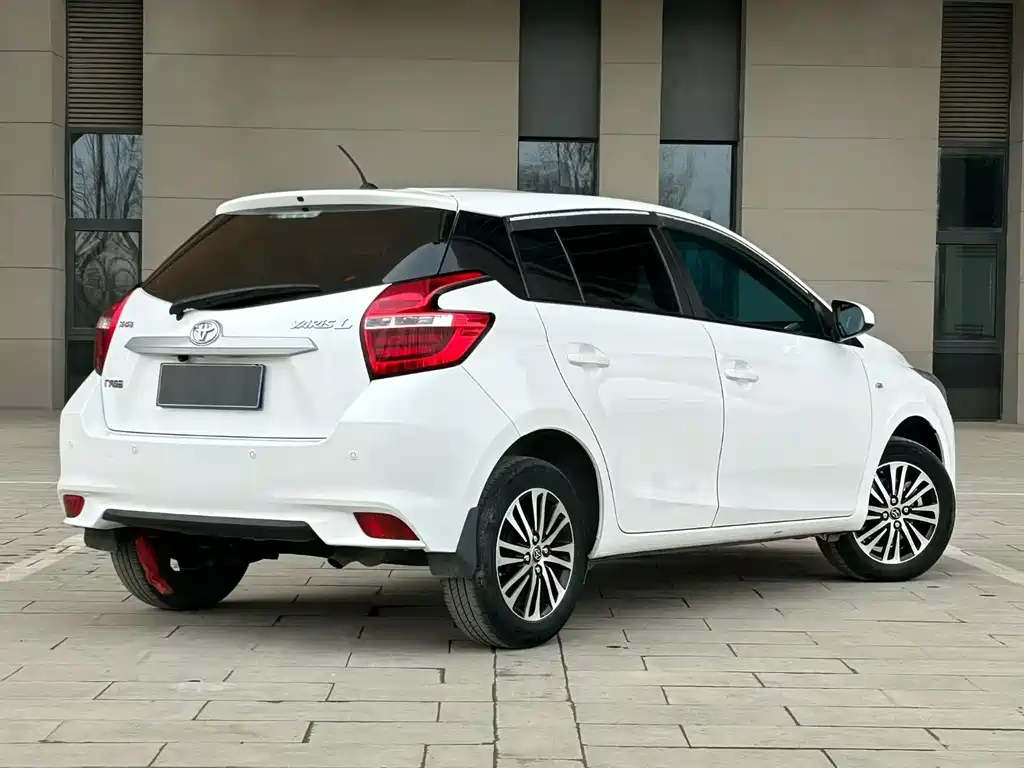 TOYOTA YARIS L ZHIXUAN
