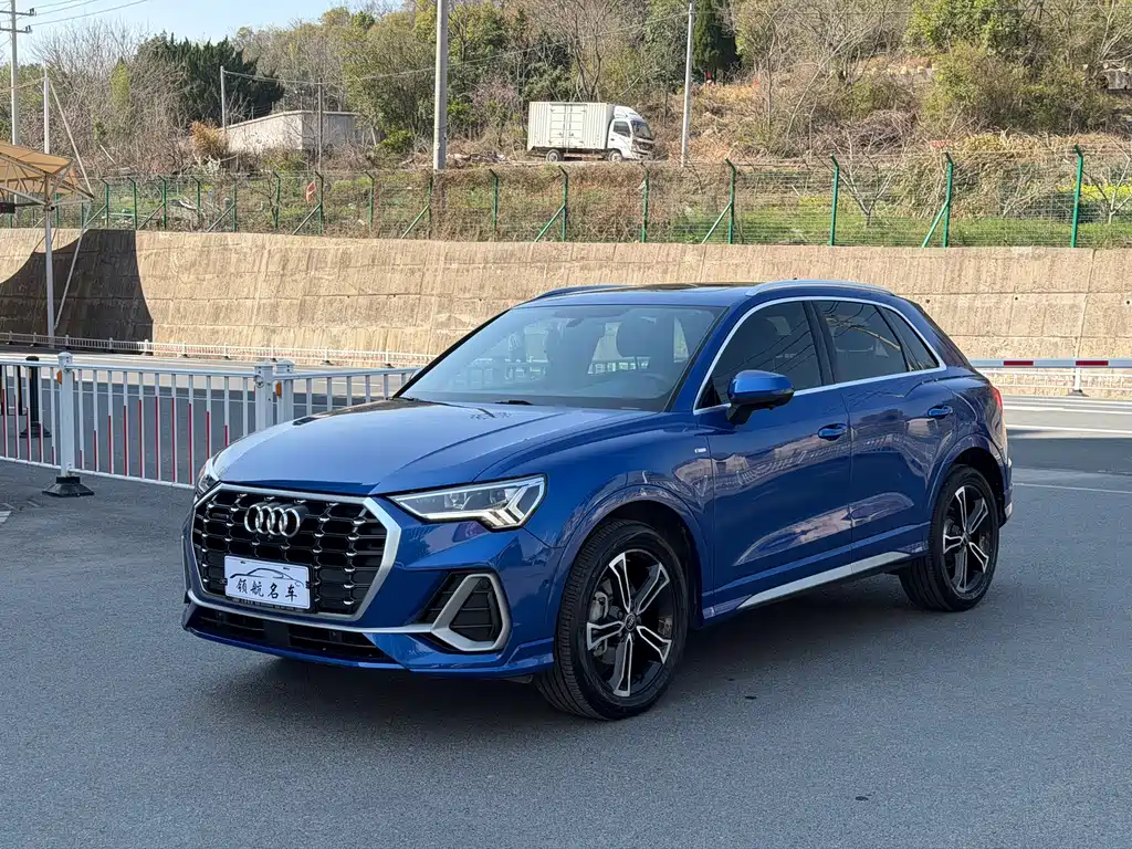 Audi Q3 2022