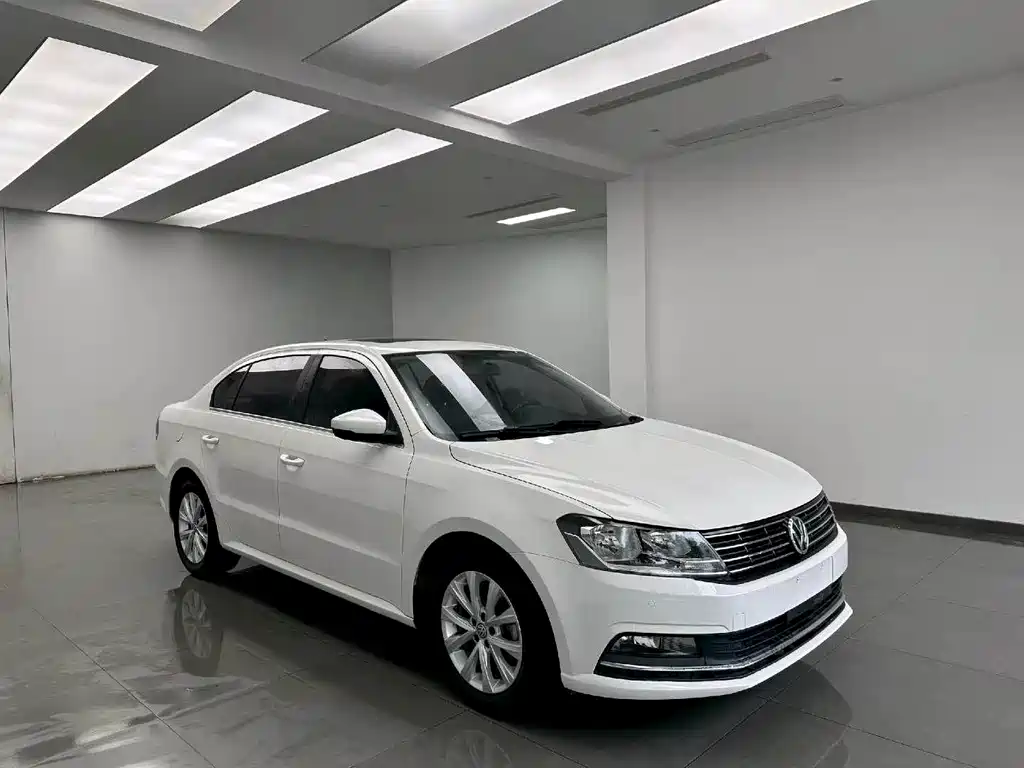 Volkswagen Lavida — миниатюра 3
