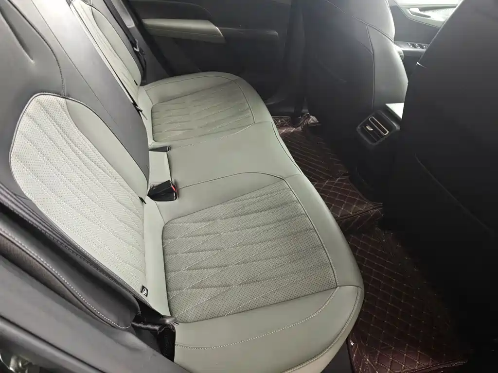 Changan Yida — миниатюра 12