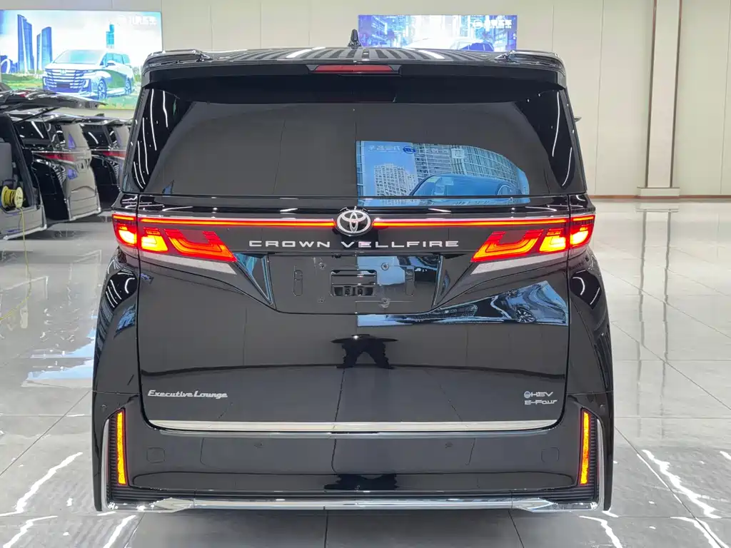 Toyota Vellfire — миниатюра 12