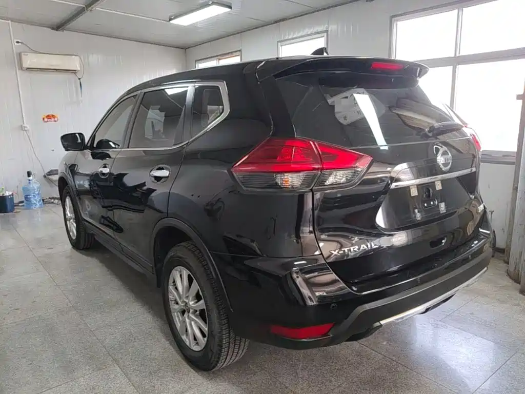 Nissan X-Trail — миниатюра 5