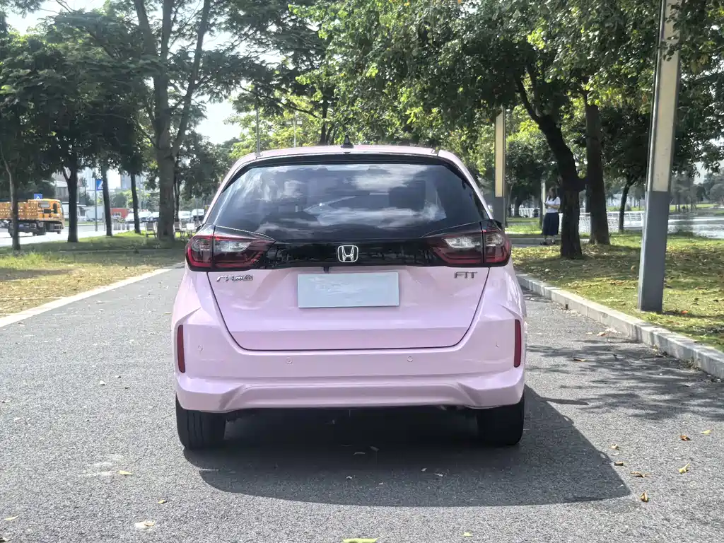 Honda Fit — миниатюра 6