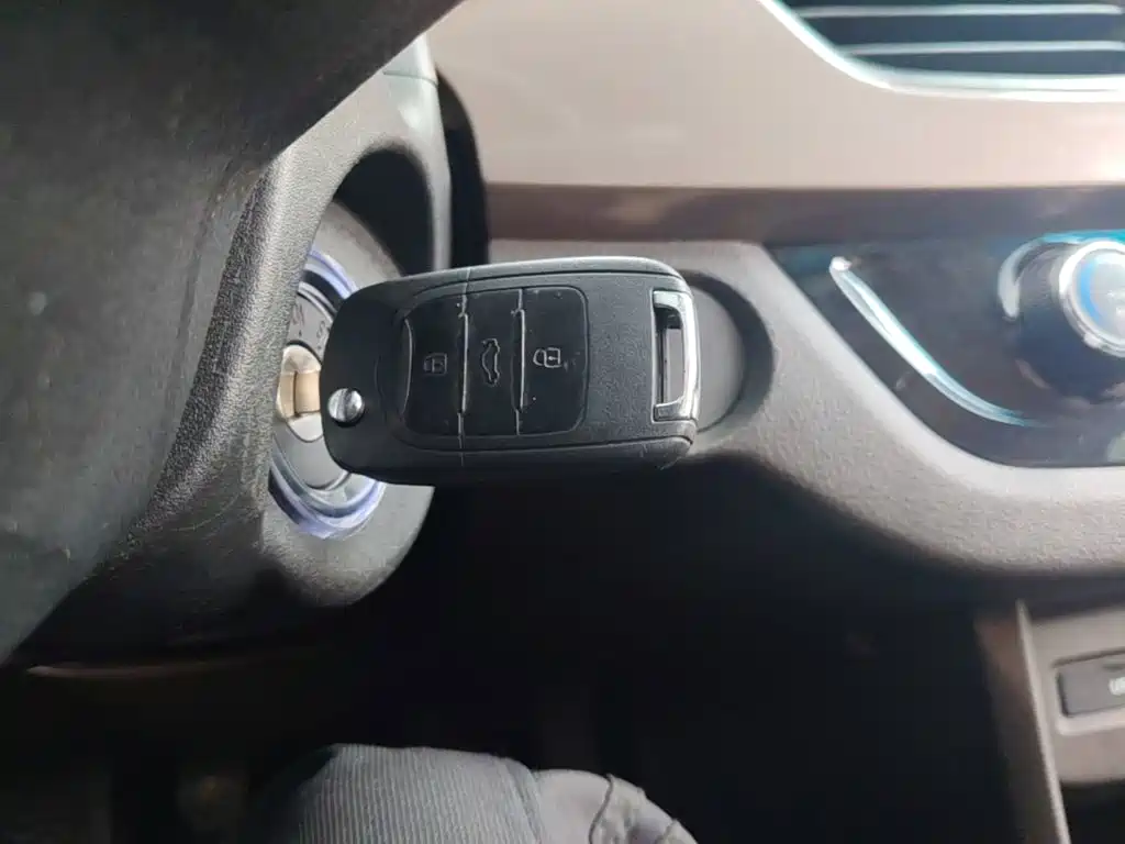 Baojun 310W — миниатюра 9