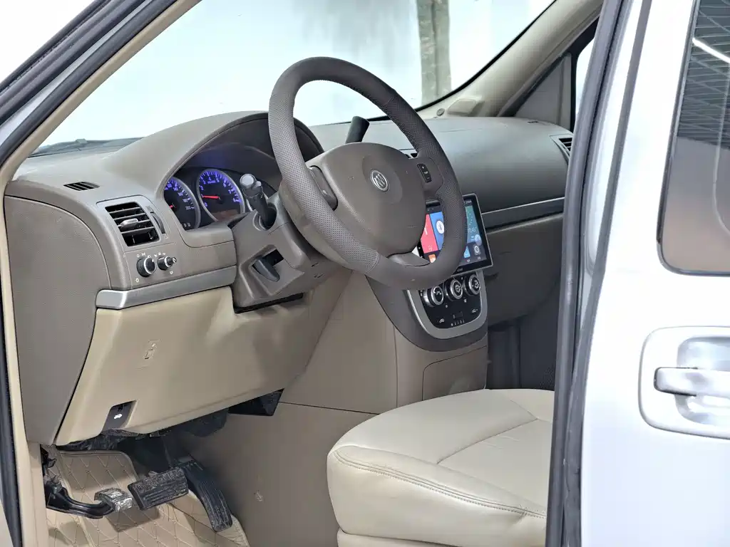 Buick GL8 — миниатюра 14