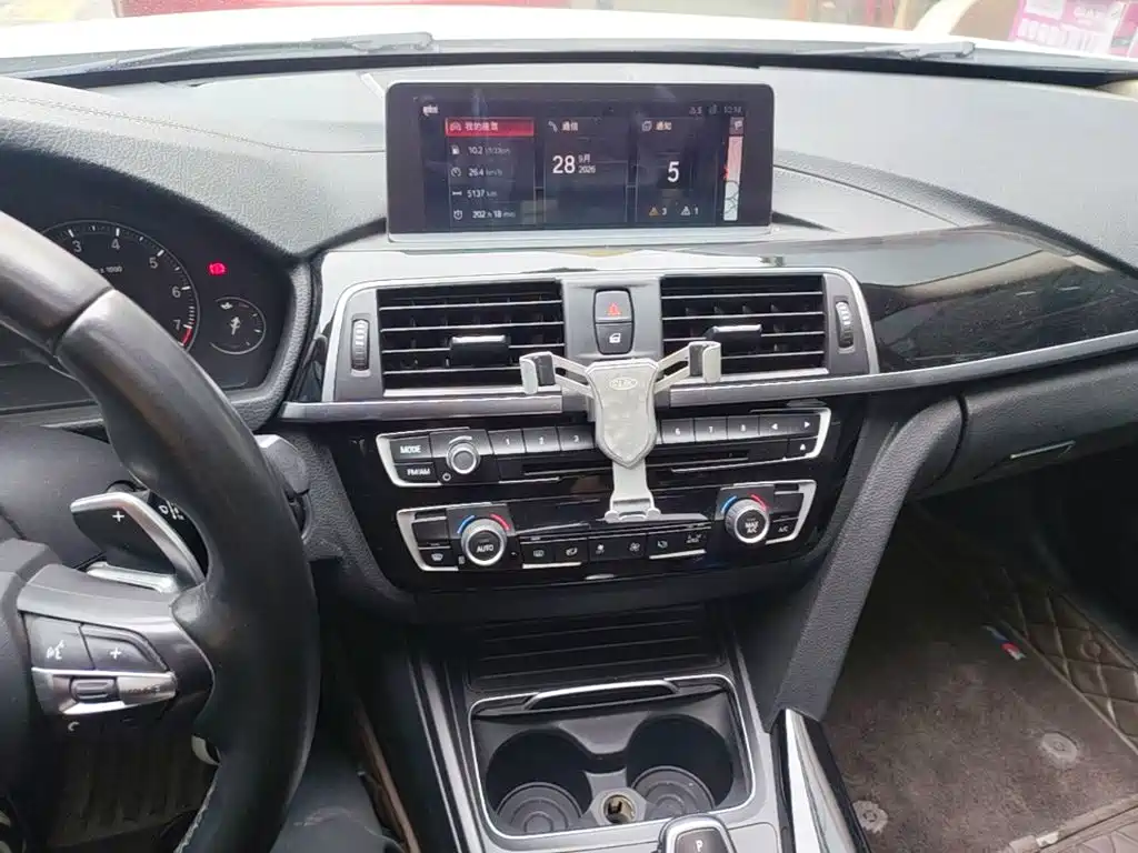 BMW 3 Series — миниатюра 13