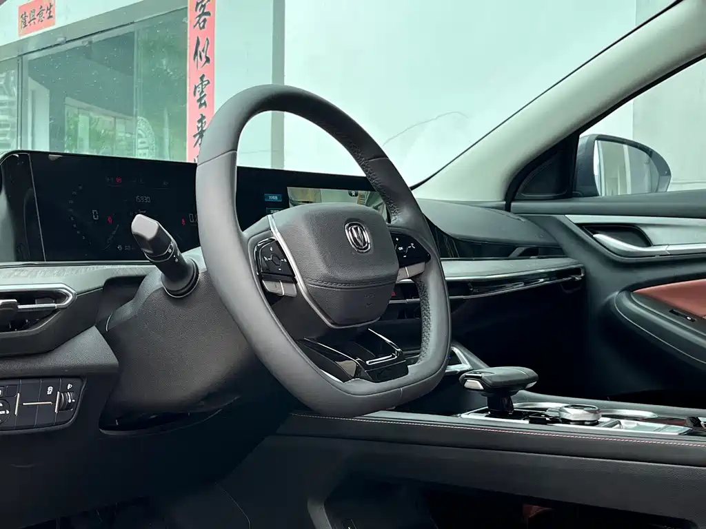Changan Eado — миниатюра 7