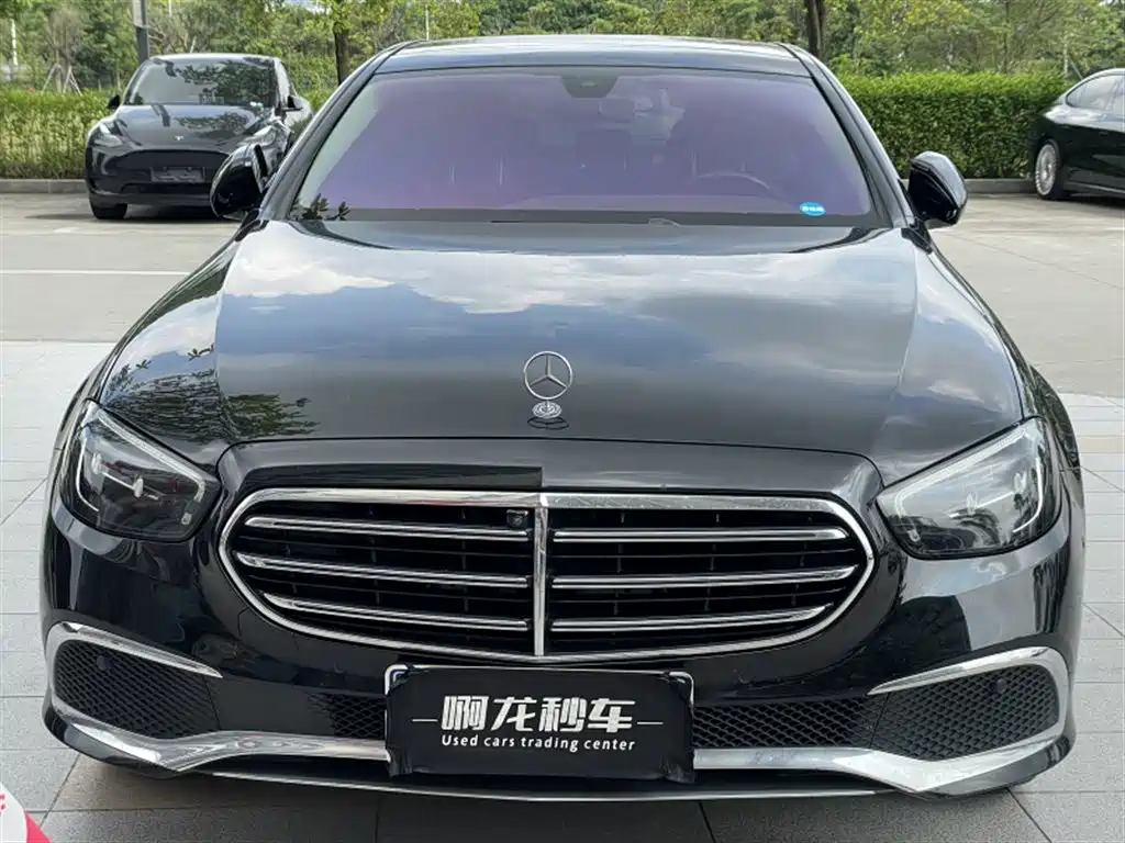Mercedes-Benz E-Class — миниатюра 2