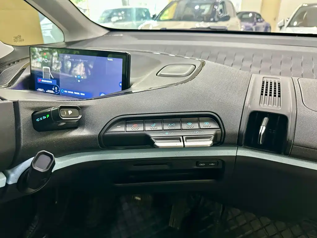 Baojun E300 — миниатюра 16