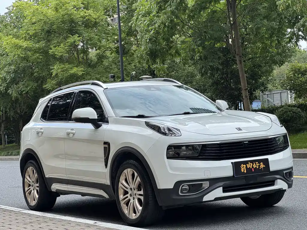 Lynk & Co 01 — миниатюра 3
