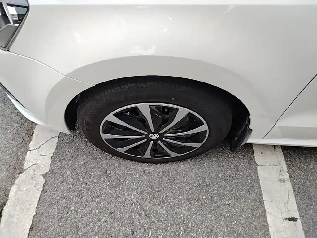 Volkswagen Polo — миниатюра 23