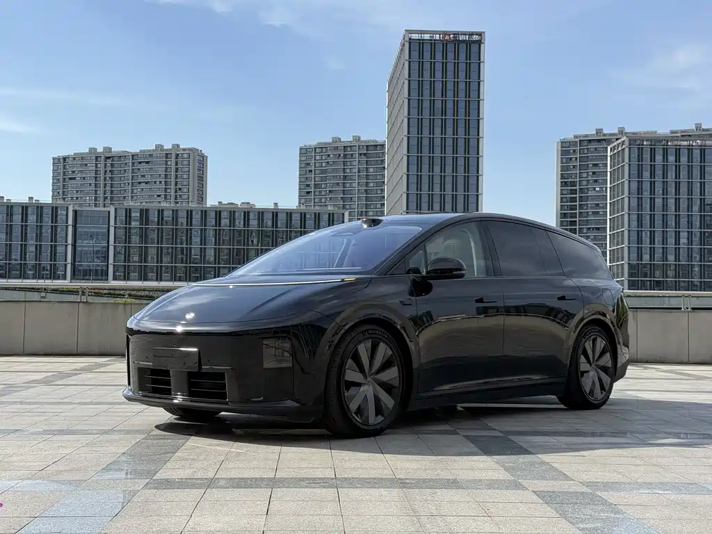 Li Auto 理想i8 2025