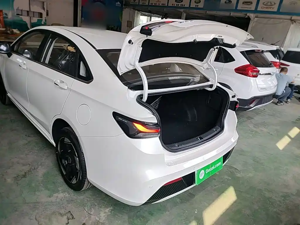 BAIC EU5 Plus — миниатюра 19