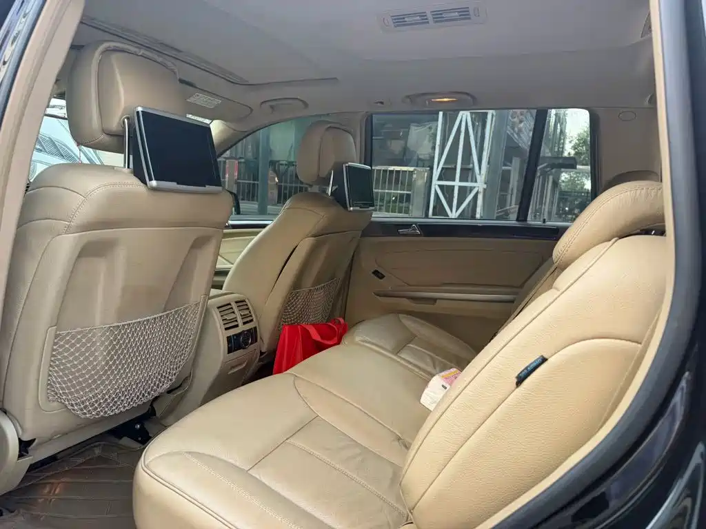 Mercedes-Benz GL-Class — миниатюра 7