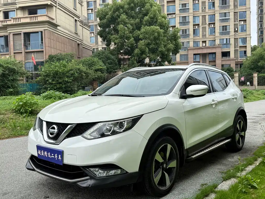 Купить Nissan Qashqai