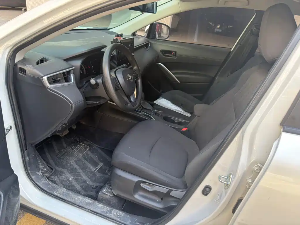 Toyota Corolla Cross — миниатюра 4
