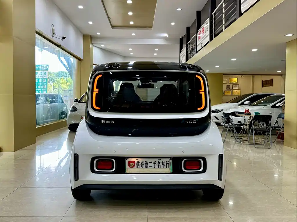 Baojun E300 — миниатюра 5