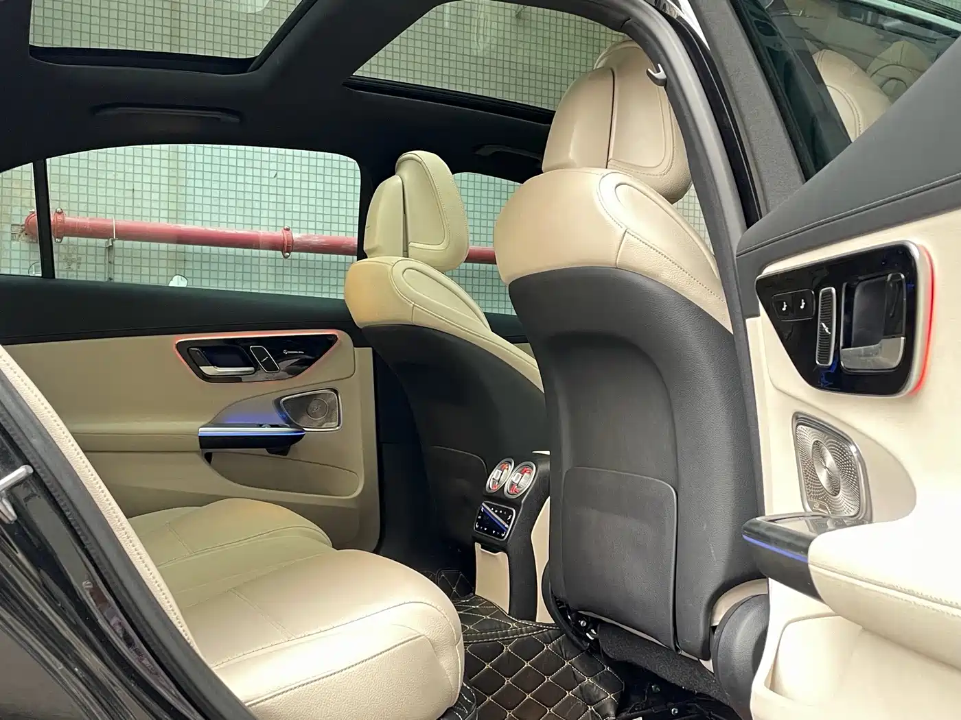 Mercedes-Benz C-class id 4680444 из Китая 15