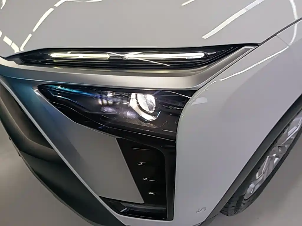 NIO ES8 — миниатюра 24
