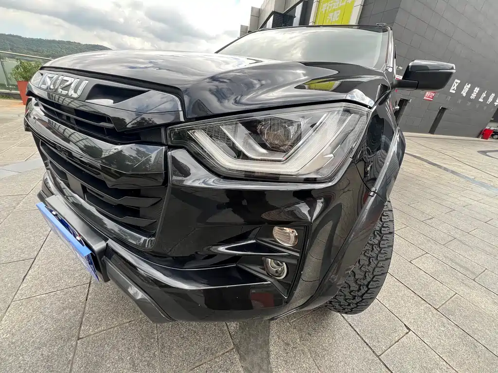 Isuzu D-MAX — миниатюра 15