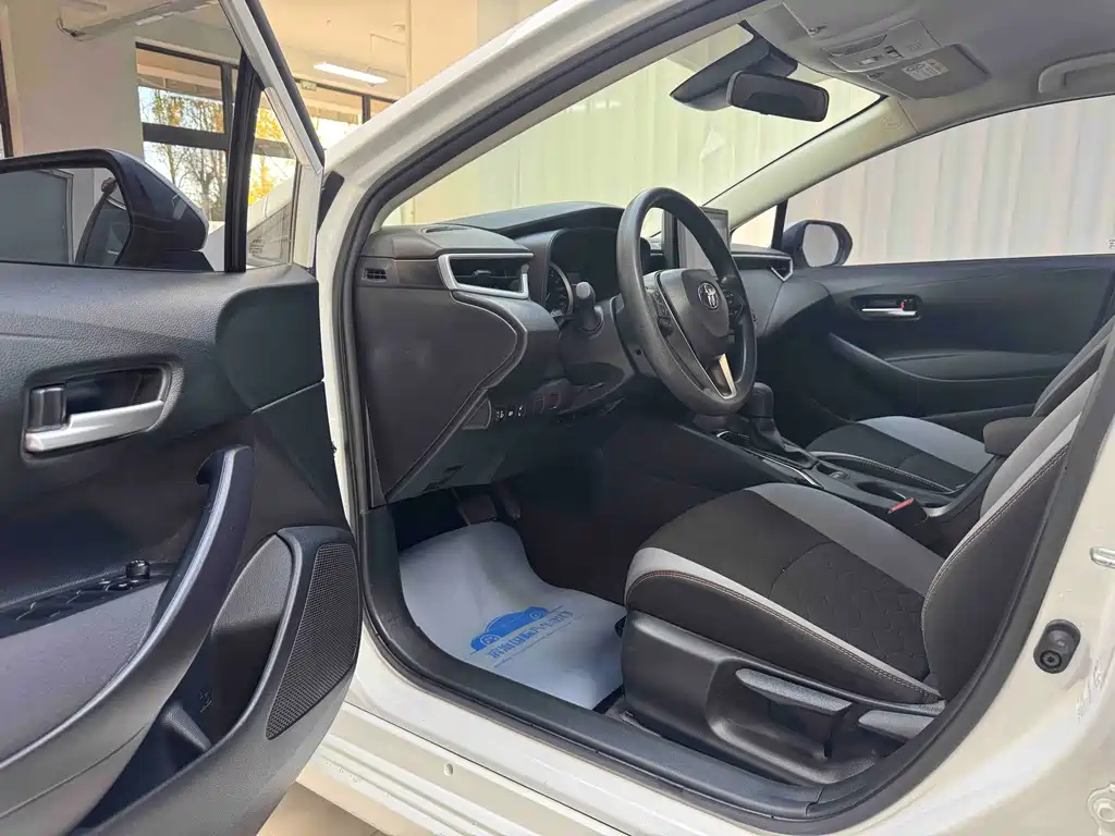 Toyota Corolla — миниатюра 7