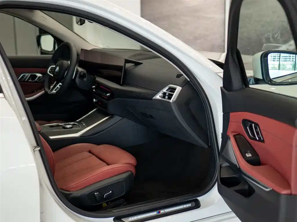 BMW 3 Series — миниатюра 20